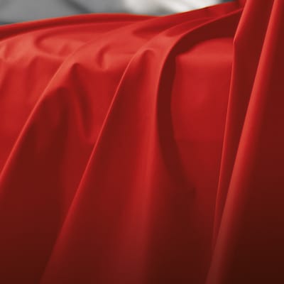 Fluidproof Throw – Red